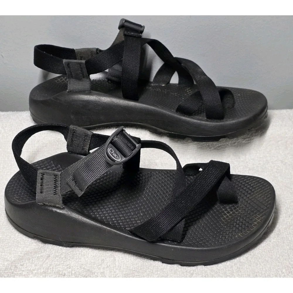Chaco men size